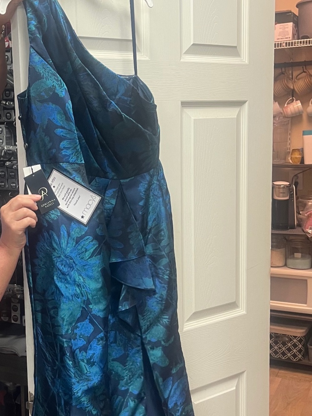 Adrianna Papelle dress - Picture 5 of 5